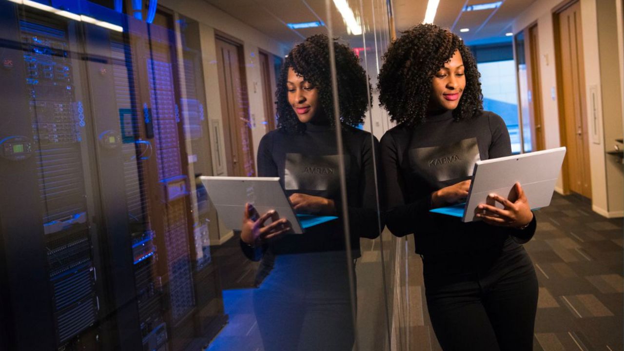 Black STEM Woman Represent