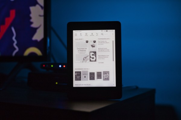 e-reader tablet with library